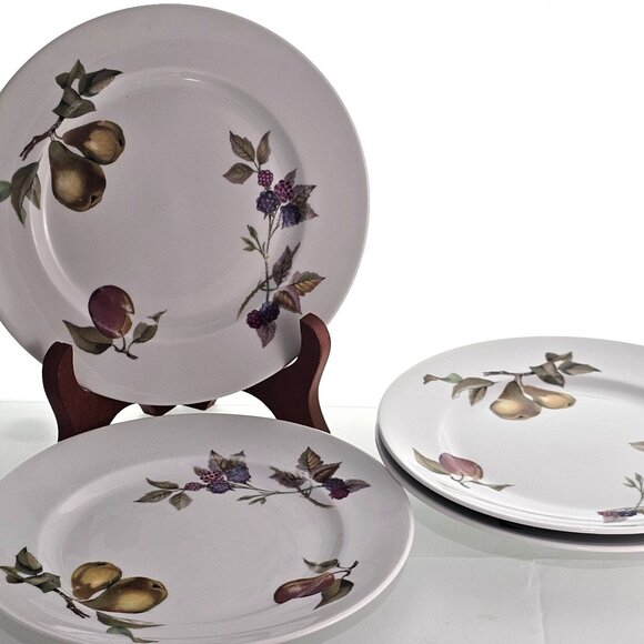 4 Royal Worcester Evesham Dessert Salad Plates 8" fruits & vegetables vtg flaw - Picture 11 of 12